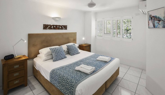 One-Bedroom Beachfront Apartment - Top Floor