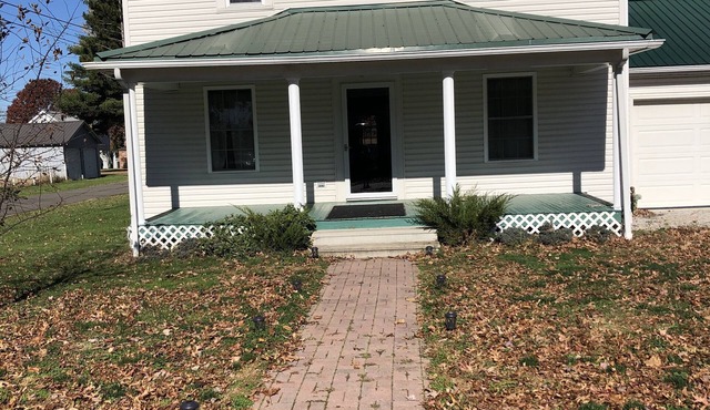 One Bedroom Close To Shopping In Parral, Ohio