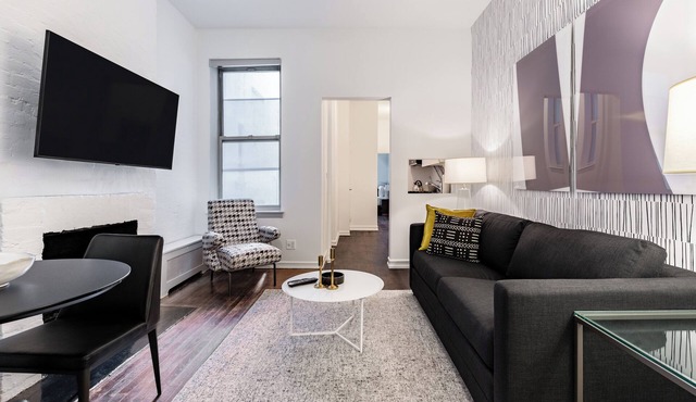 One Bedroom in Chelsea, Near High Line & Museums