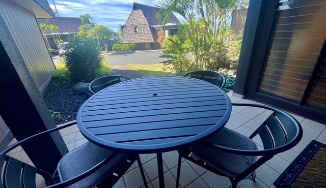 One bedroom in United States of America, Pahala