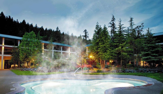 One bedroom Jacuzzi Suite Mountain View