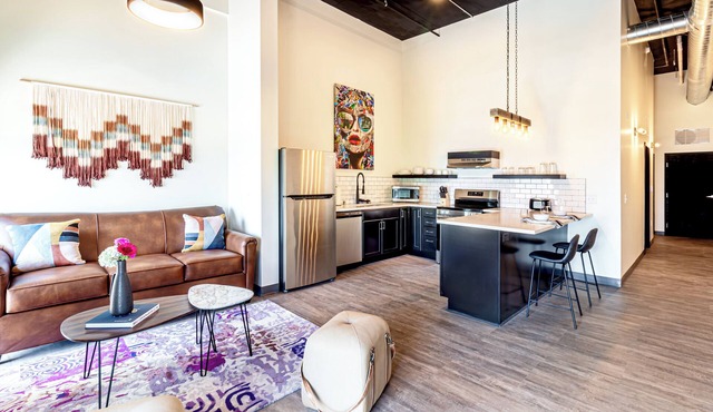 One Bedroom King with views of the heart of downtown.