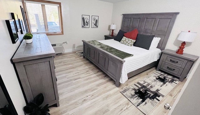 One Bedroom Lake Retreat, two pools, hot tub, and more!