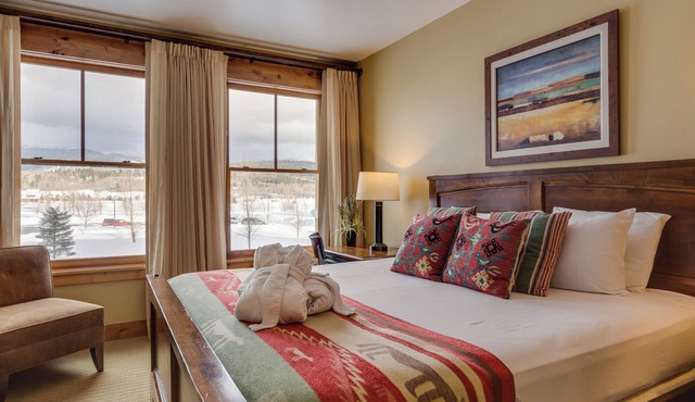 One Bedroom Luxury Suite | Bronze Buffalo Ranch