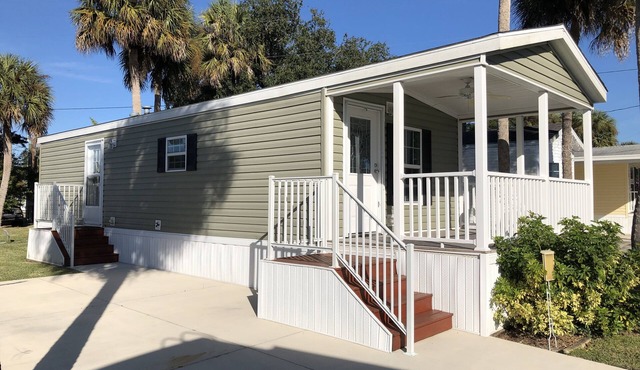 One Bedroom/One Bathroom Spacious Cottage
