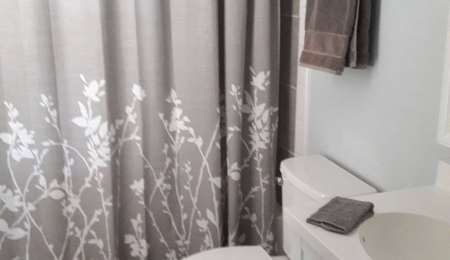 One Bedroom one Bath in a very nice and quiet neighborhood