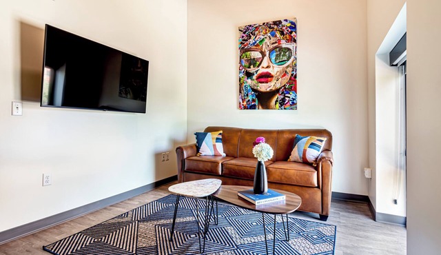 One Bedroom Queen in the heart of downtown.