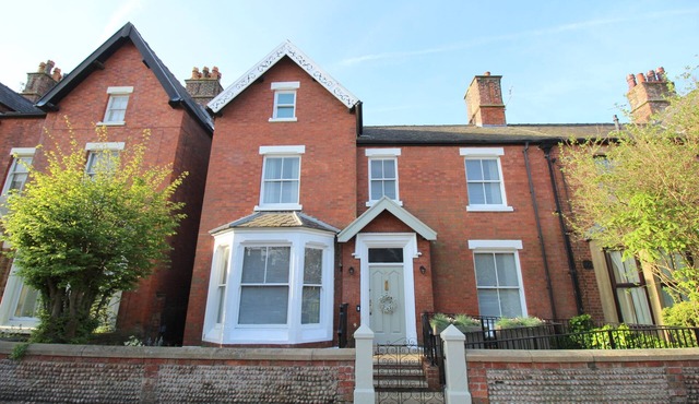 One Bedroom Studio Deluxe Apartment