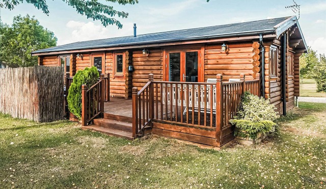 One double with en suite shower and one twin.