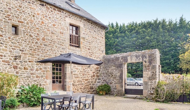 One half of a stone cottage on the Bugsierer Trail, where the whole family can go for bike rides.