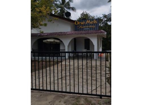 One Mek Homestay