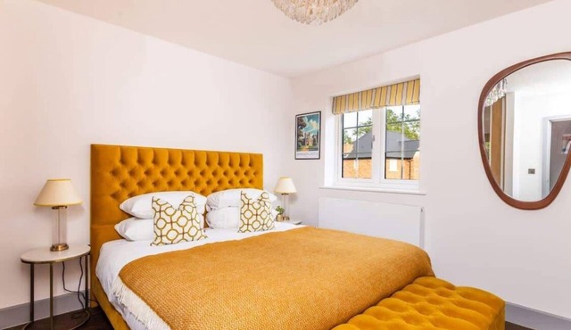 One of a kind 3 bedroom with parking & garden