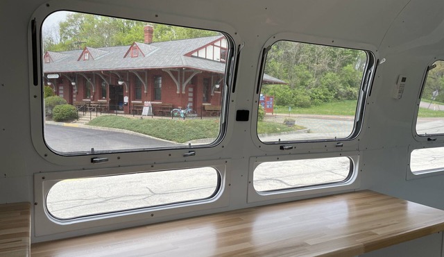 One of a Kind Custom Airstream / Steps to the GAP bike trail / Meyersdale PA