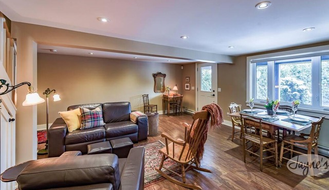 One-of-a-kind farm lifestyle experience! Cozy 2 bed 2 bath farmhouse in Mulmur!