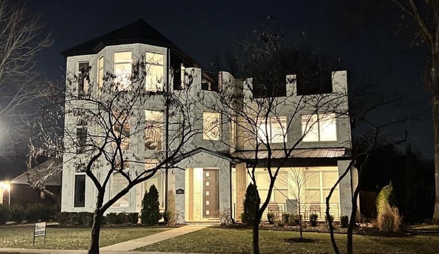 One of a Kind Home with Breathtaking View of Down Town! Pool open for season!