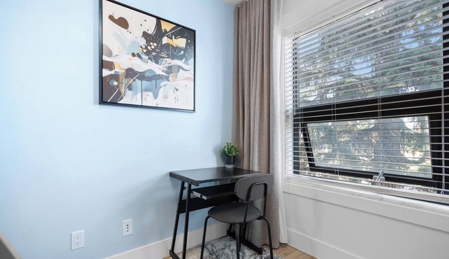 *One of a Kind* | Hot Tub| Air Hockey| Pool and…