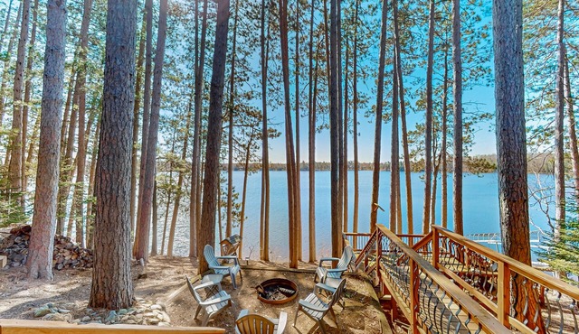 One-of-a-kind lakefront A-frame overlooking Echo Lake with theater room