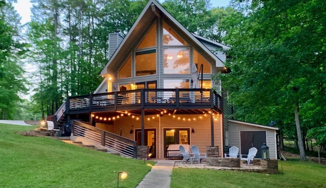 One-of-a-Kind, Lakefront House Near the Ritz, Sandbar & Boathouse!