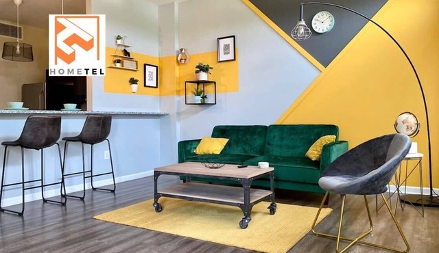 One of a Kind Luxury DTWN Apt w/ Gym, Free Parking