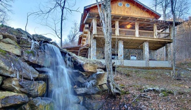 One of a Kind Mountain Cabin w/ Waterfall