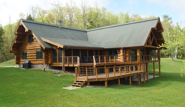 One of a Kind North Woods Lake Lodge