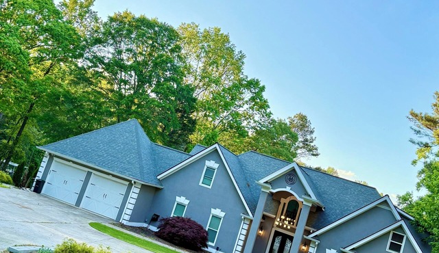 One of a kind Oasis at Lake Lanier