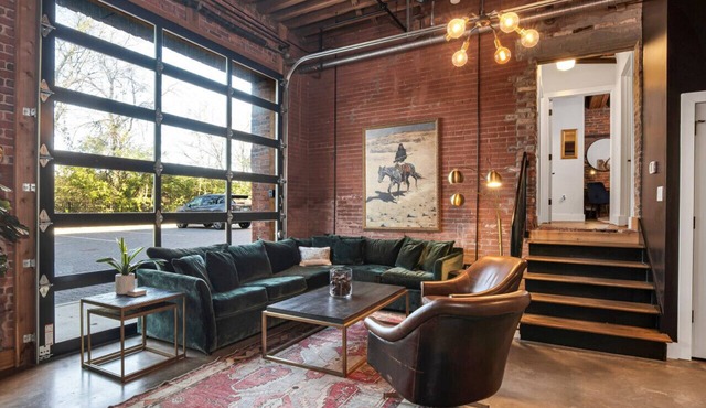 One-Of-A-Kind! Roll Up Garage Door, Pool, Speakeasy
