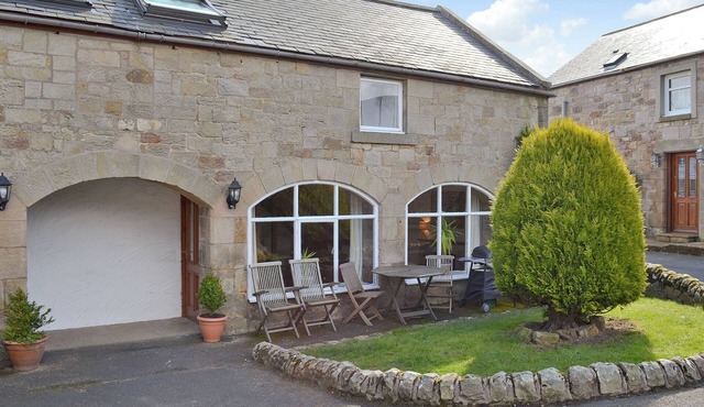 One of five holiday homes with swimming pool, gym and tennis courts on site.