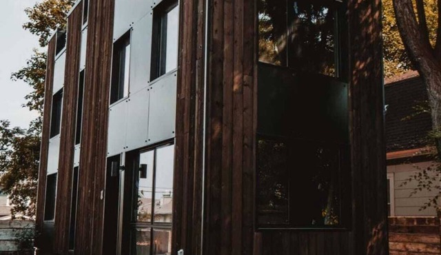 One Of Kind Custom Crafted Full Home: Blockhouse, Eco-Friendly with Wifi