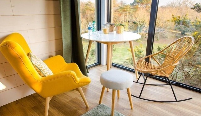 One OR two lodges with magnificent view