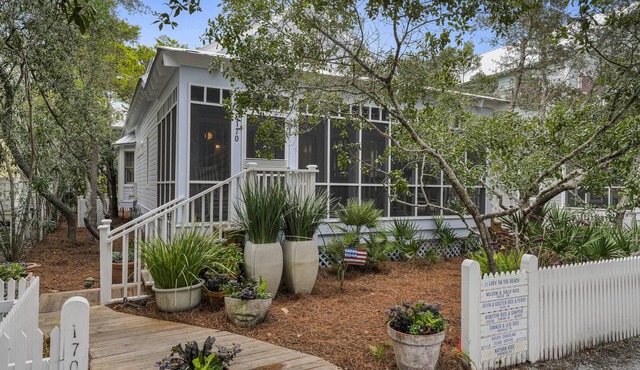One Story, Steps To Seaside Ave & Ruskin Park In Seaside, + 2 Adult Bikes!