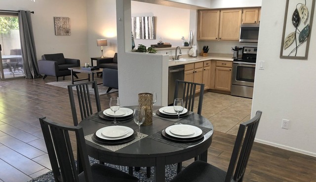 One Story w/Htd Comm Pool & Spa: GOLF & Trails Nearby, Walk to Dine & Shop, Indoor Shuffleboard