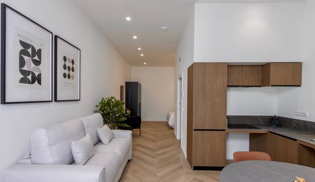 One Tower Apartment - 04