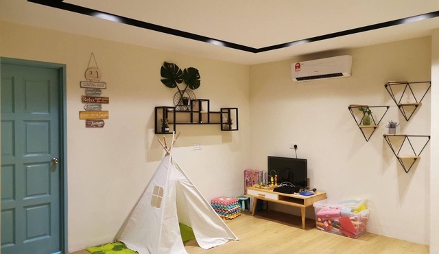 OneRiimba Garden View Residence. Private Pool. Jacuzzi. Karaoke. 5mins Legoland