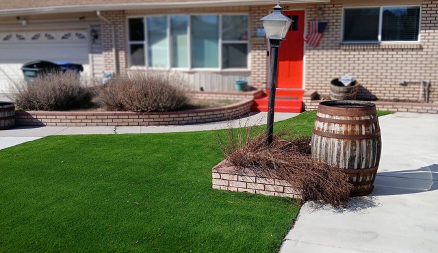 Only 1-bedroom Home in West Valley with WiFi, minutes to mall & Airport
