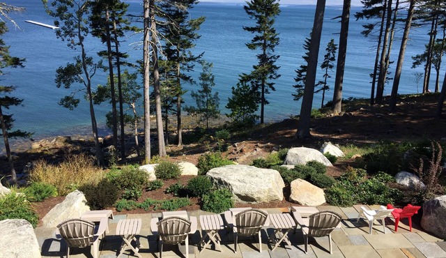 ONLY 1 WEEK OPEN, 5 Star Oceanfront new Home sleeps 14 at Acadia NP Bar Harbor
