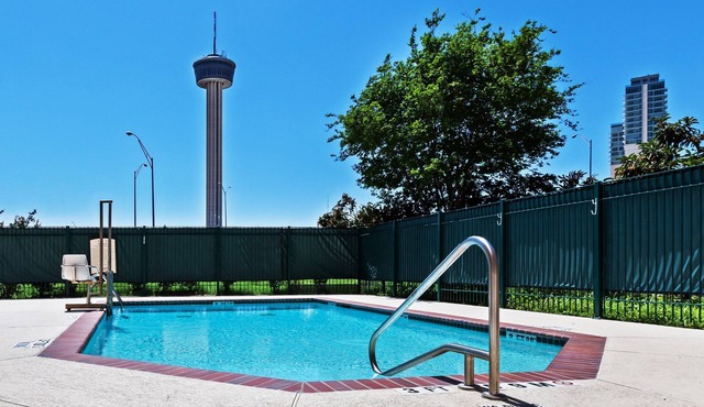 Only 3 Blocks from Gonzalez Convention Center | Outdoor Pool + Roll-in Shower