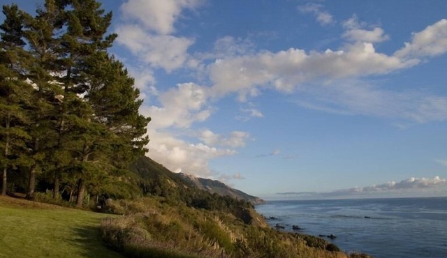 Only Inquiries Please! Oceanfront Romantic Big Sur Cottage Stunning Coast Views
