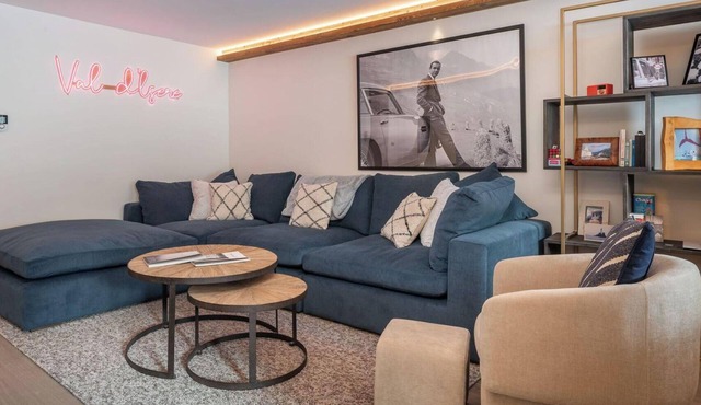 Onyx – Stylish Alpine Apartment in Val d’Isère