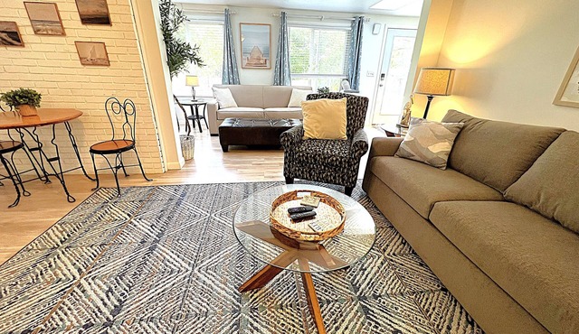 OOB family Beach House w/private yard and deck! Pet friendly, parking, 4/BR 2/BA