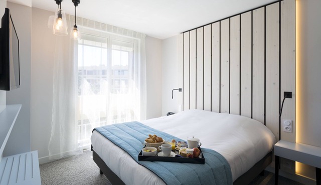 Opéralia Hôtel Les Pins