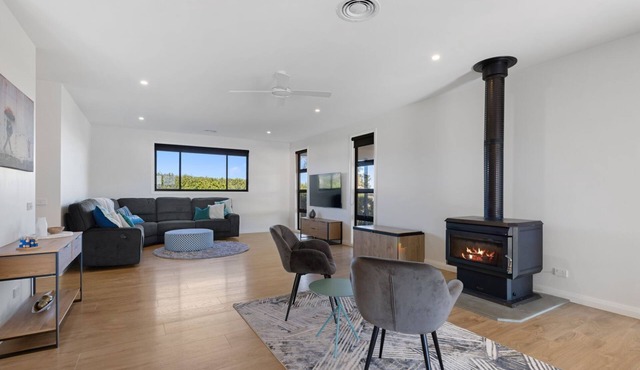 Opal - Mansfield - Sleeps 7