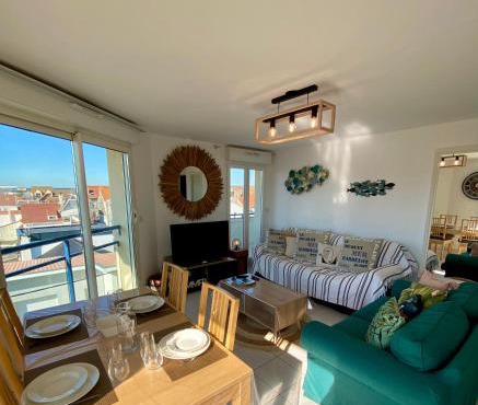 Opale beach, Merlimont,100msea,2 bedrooms, parking