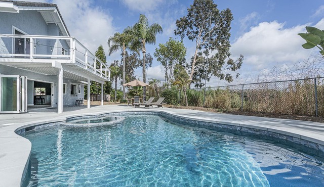 ~OPEN 5/18-20! Beachy Lagoon Getaway! Pool & Spa, Pets OK, Remodeled!~