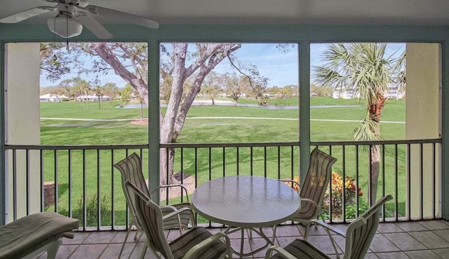 Open and airy 2 BR/2 BA condo in Plantation Golf and Country Club - Par 3