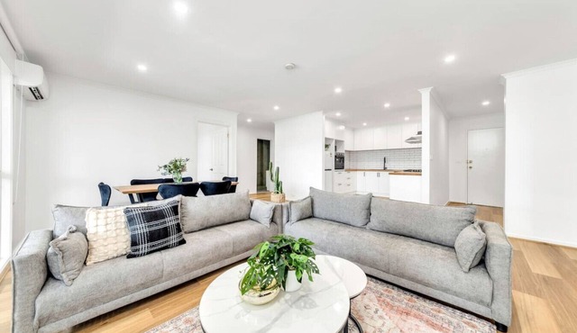 Open and Airy Warehouse on Loch