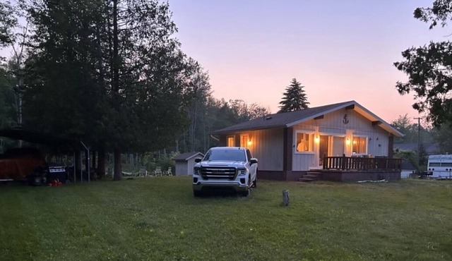 !OPEN BOOK for summer 24’! Port Hope cottage across from Lighthouse County park.