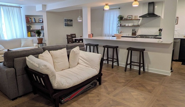 Open Concept Garden Unit in Logan Square