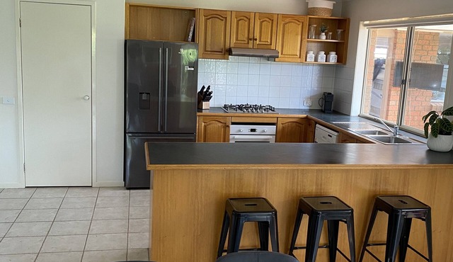 Open Family Friendly, 4 Bedroom House