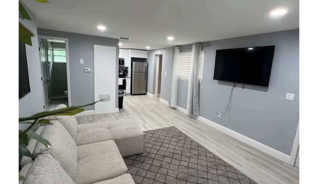 Open Home Suites - 3 bed 1 bath